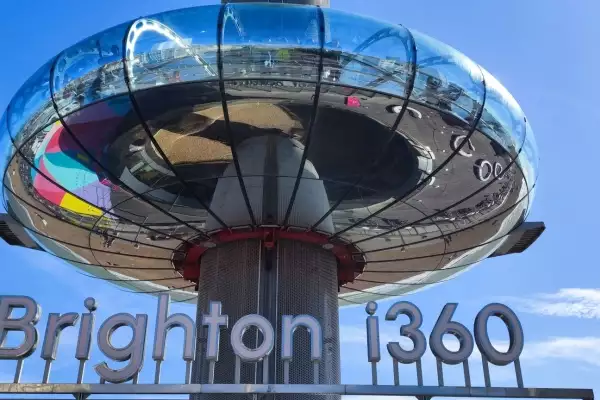 Brighton - věž i360